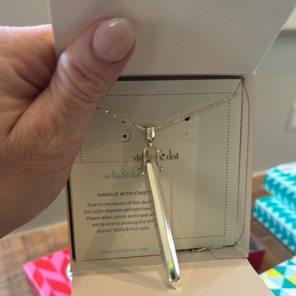 Stella & Dot Rebel Pendant - Silver
